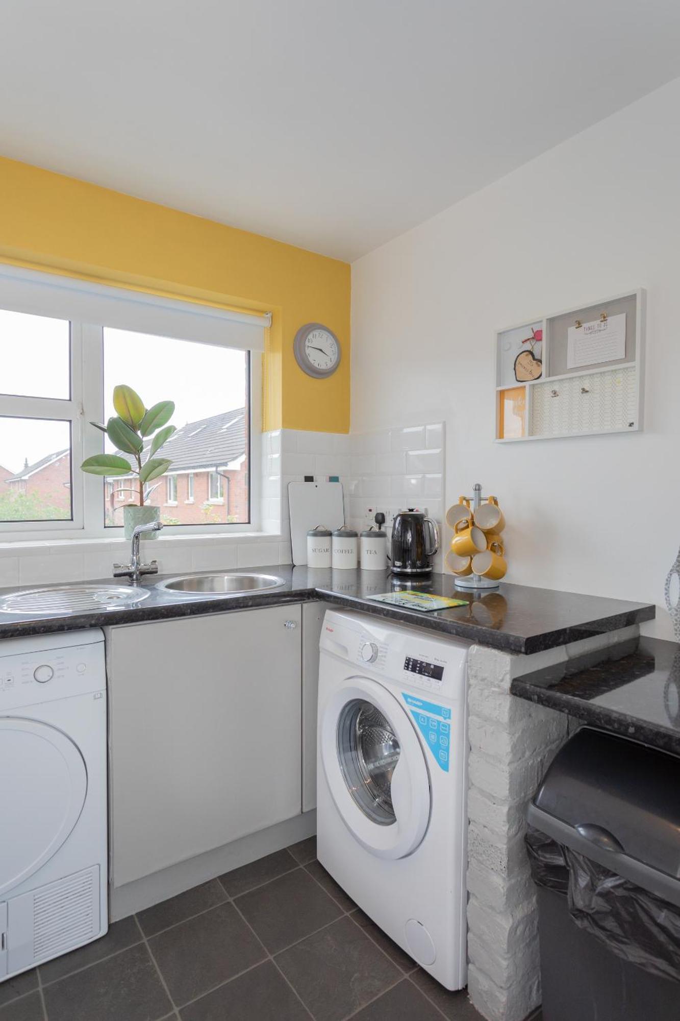 Ardenlee - Stylish 3 Bed Apt Close To City, Parking And Wifi Belfast Exterior photo