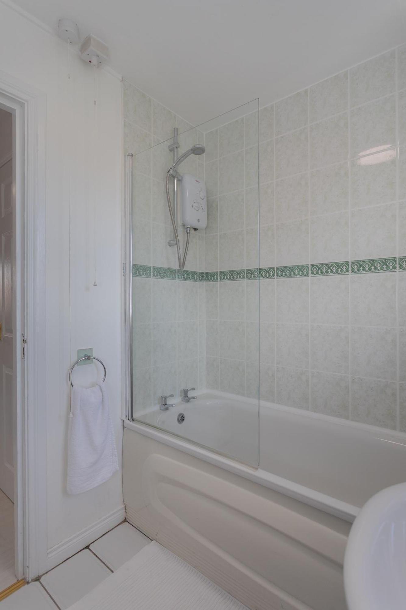 Ardenlee - Stylish 3 Bed Apt Close To City, Parking And Wifi Belfast Exterior photo