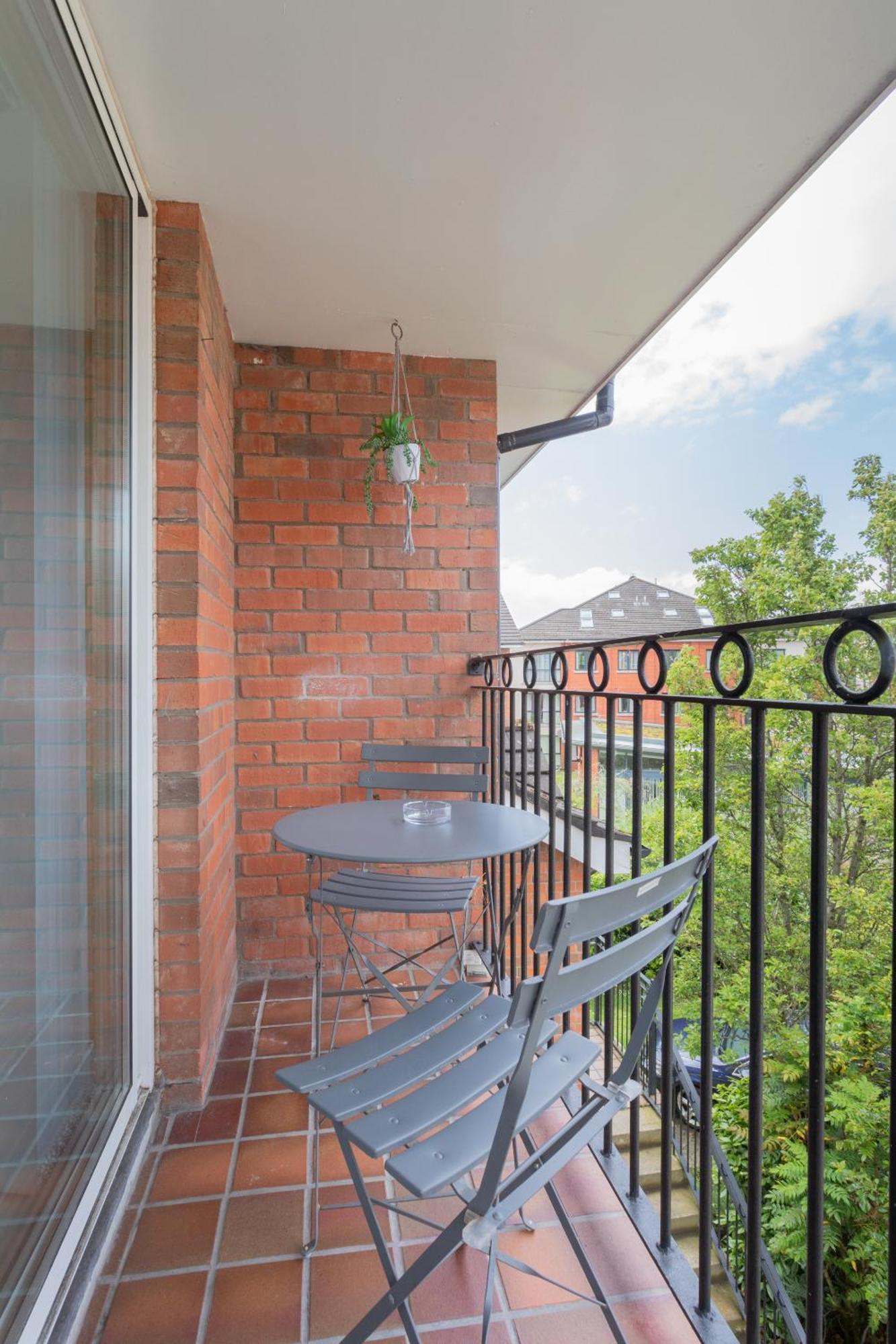 Ardenlee - Stylish 3 Bed Apt Close To City, Parking And Wifi Belfast Exterior photo